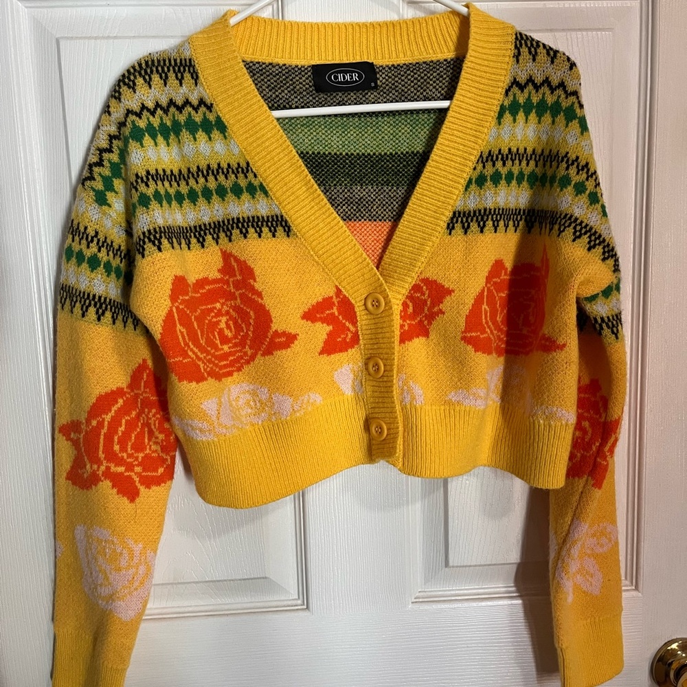 Cider Cropped Knitted Sweater Size Adult Small Cardigan